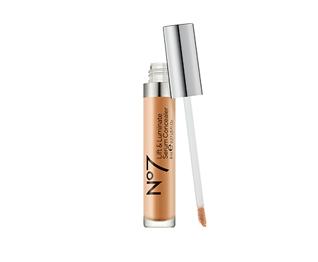 No7 Lift & Luminate Triple Action Serum Concealer Light/Medium